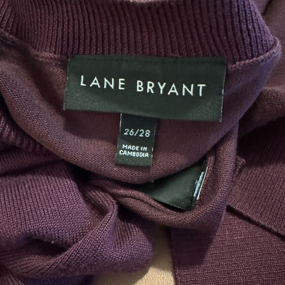 Lane Bryant Cardigan Sweater. Size 26/28. Purple. Long Sleeve. Button front. - Picture 4 of 4